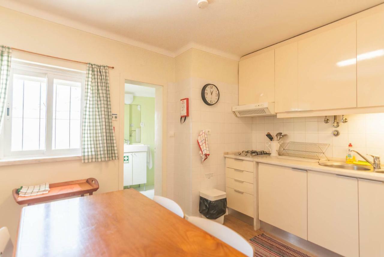 'White House' Apartment- Alfama Lisboa Exteriör bild