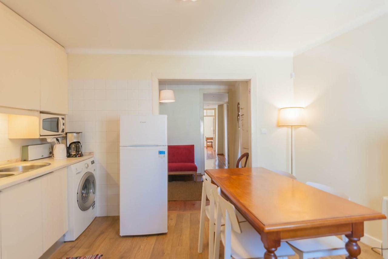 'White House' Apartment- Alfama Lisboa Exteriör bild